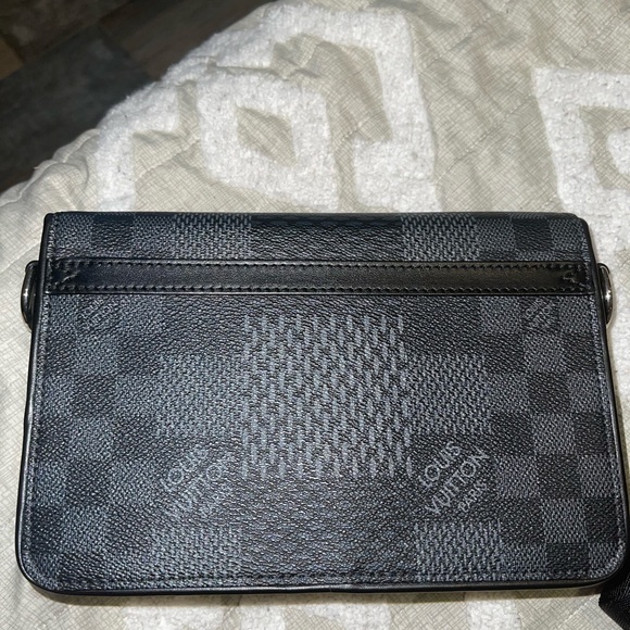 Louis Vuitton Studio Messenger Crossbody Bag - Picture 2 of 5